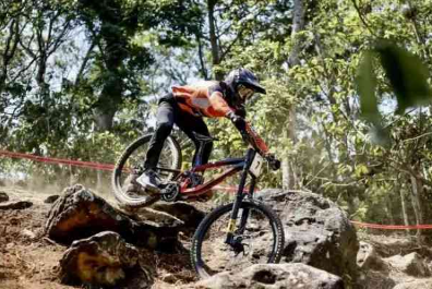 Daya Tarik Track Klemuk Kota Batu Jadikan Seri Pamungkas Bike Park 76 Indonesia Downhill 2024